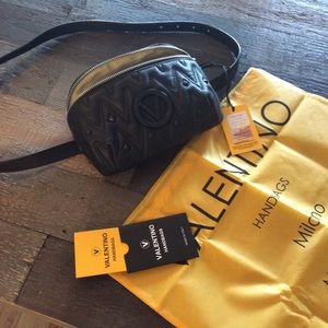 Fannypack VALENTINO BY MARIO VALENTINO